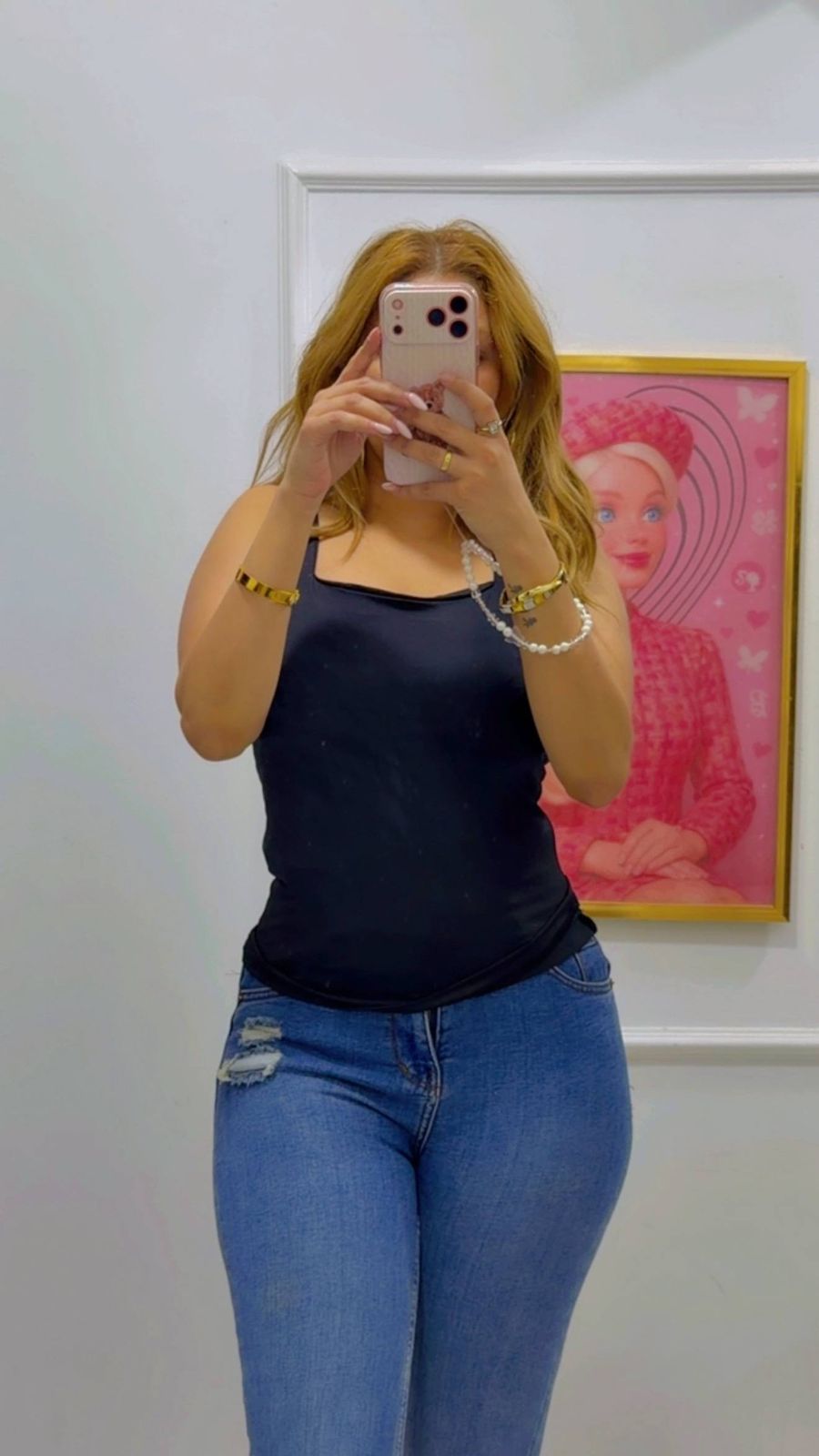 SQUARE-NECK SLEEVELESS TOP