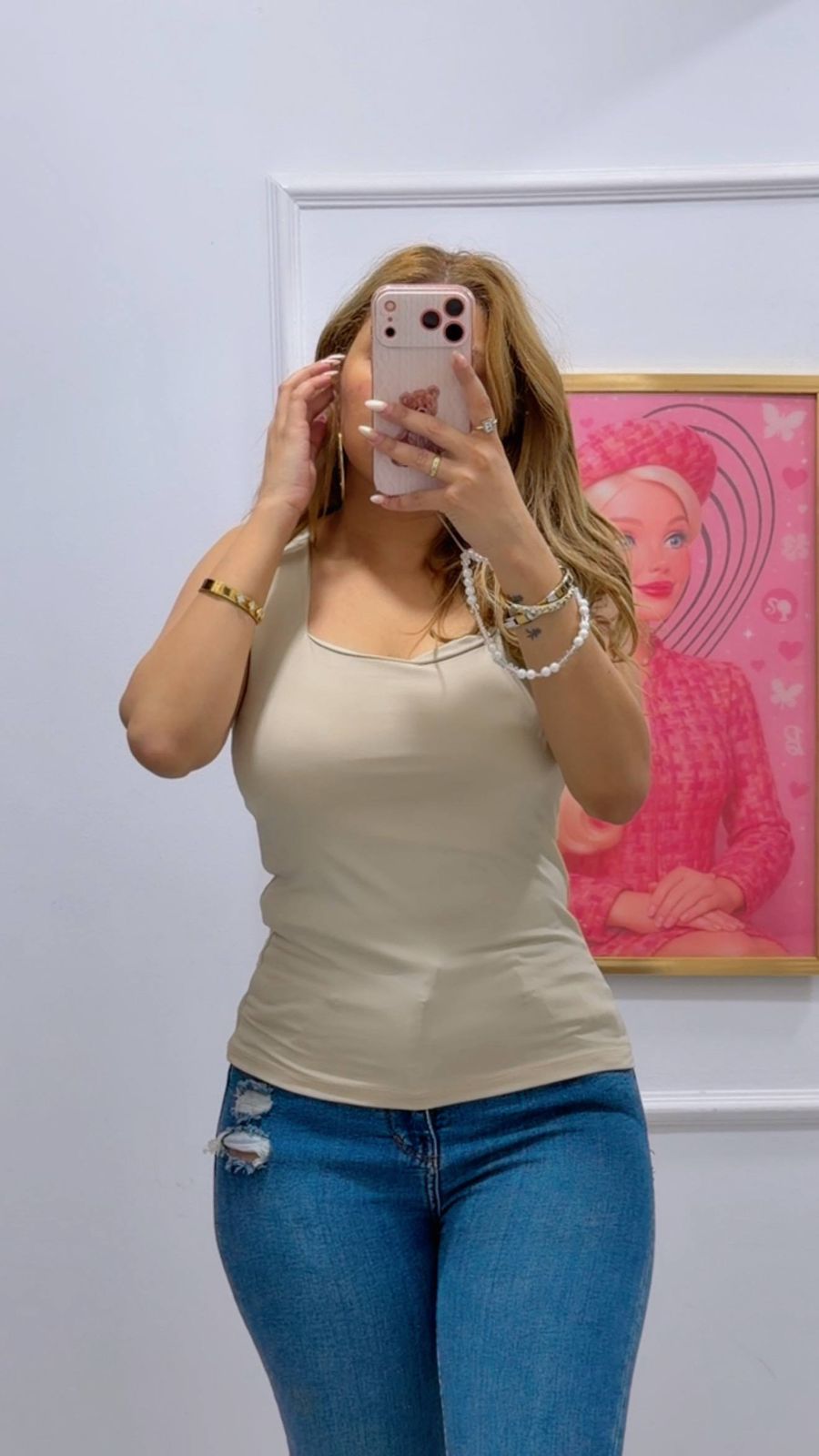 SQUARE-NECK SLEEVELESS TOP